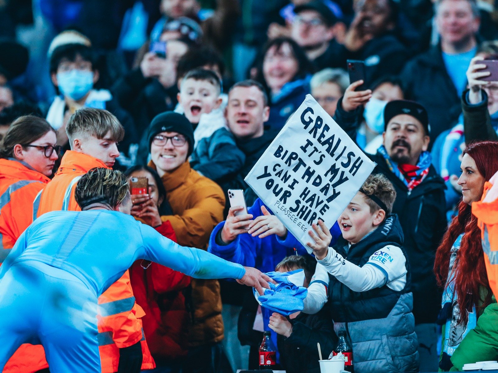 作或是担任 作或是担任